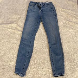 Blue skinny jeans, lightly worn!